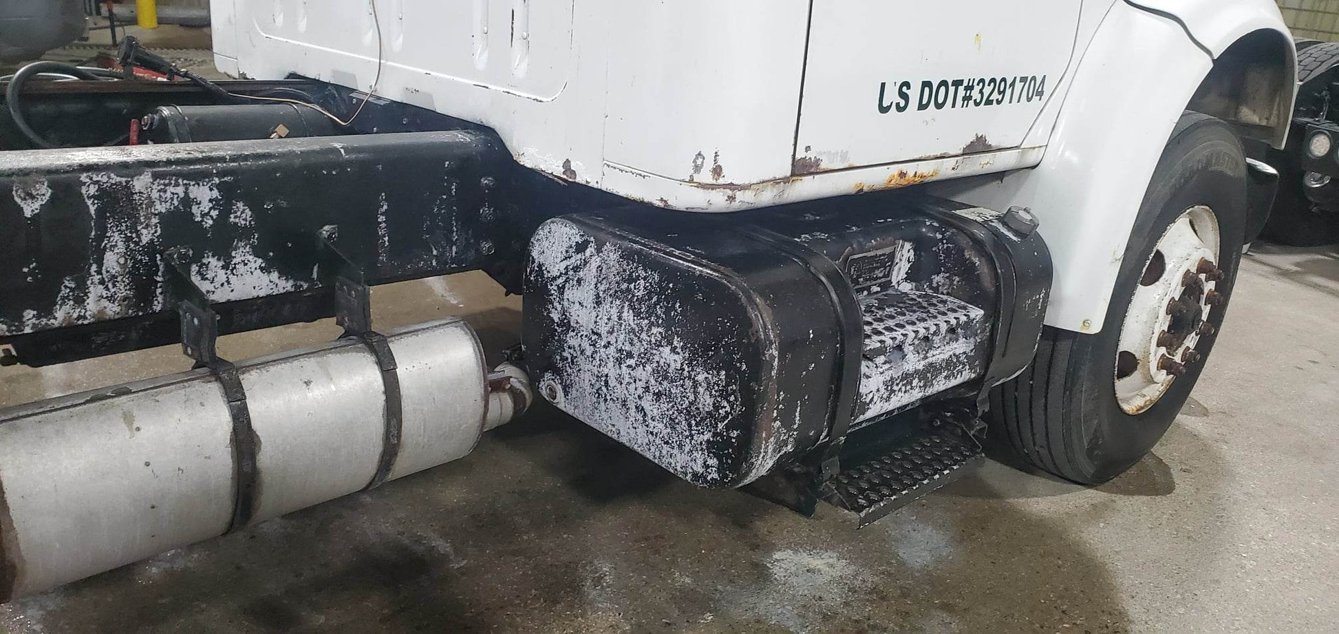 Rust Gone - 5 Gallon Bucket: Industrial-Strength Rust Remover – AlumaClear®